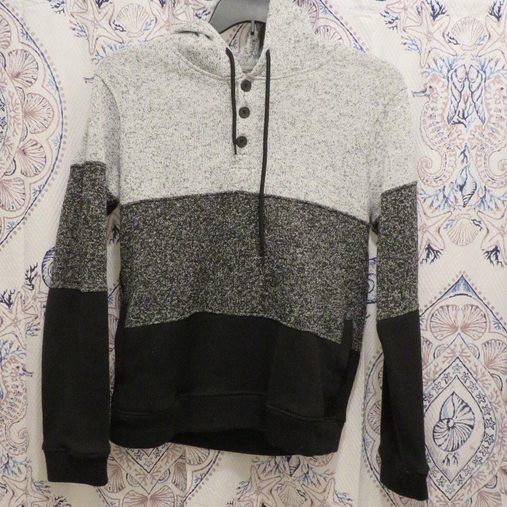Rue21 Men's Colorblock Hoodie - S
